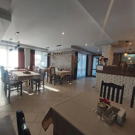 Pine Hills Aparthotel 3*