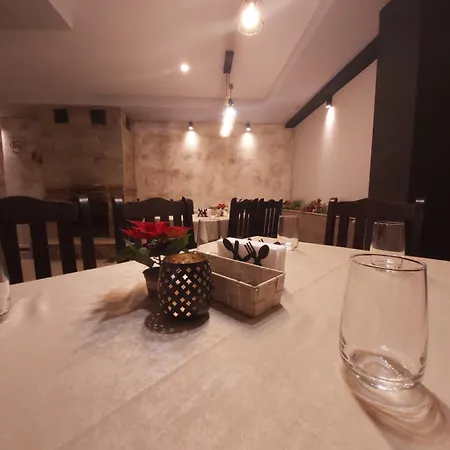 Hotel de apartamente Pine Hills