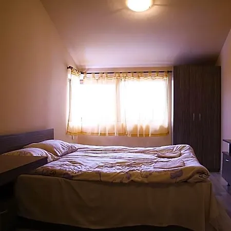 Pine Hills Hotel de apartamente