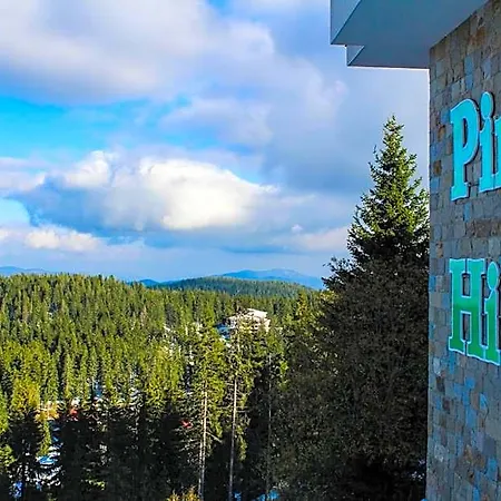 Pine Hills Pamporowo